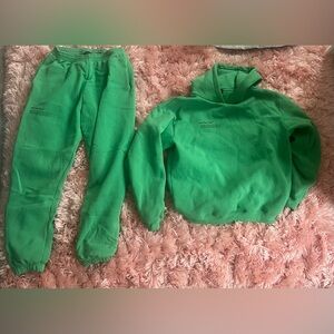 White Fox Boutique Hoodie & Sweatshirt Set (S/M)